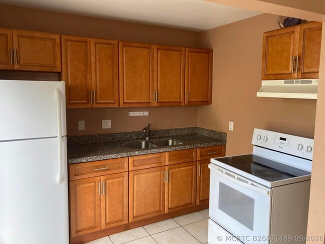 Photo - 4715 NW 9th Dr
