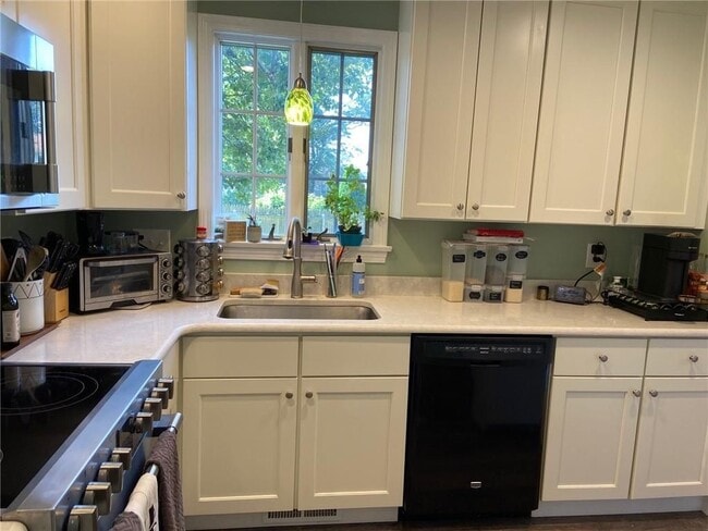 Photo - 735 Willett Ave
