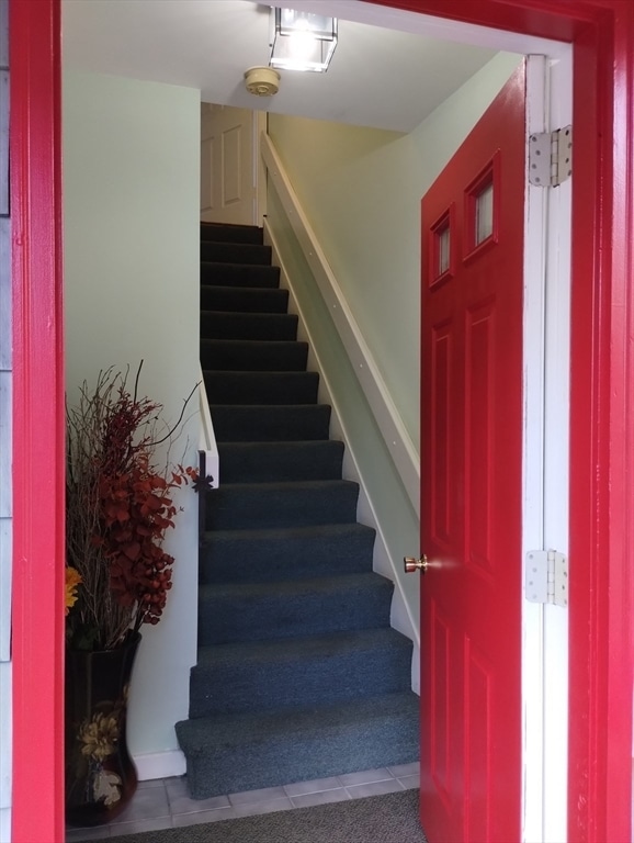 Building Photo - 38 Sargents Ct Unit 2