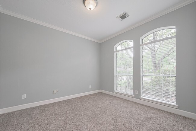 Photo - 223 Owens Park Dr