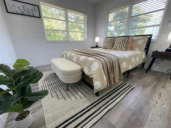 Photo - 2655 SW 24th Ave Unit 2