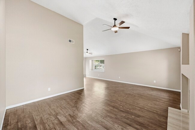 Photo - 5202 Roserock Ln