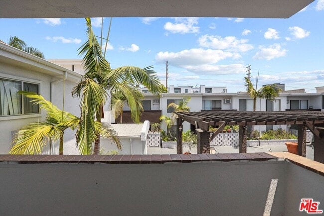 Photo - 11908 Dorothy St Unit 102