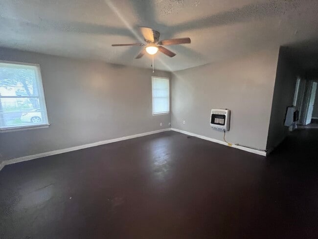 Photo - 217 17th St N