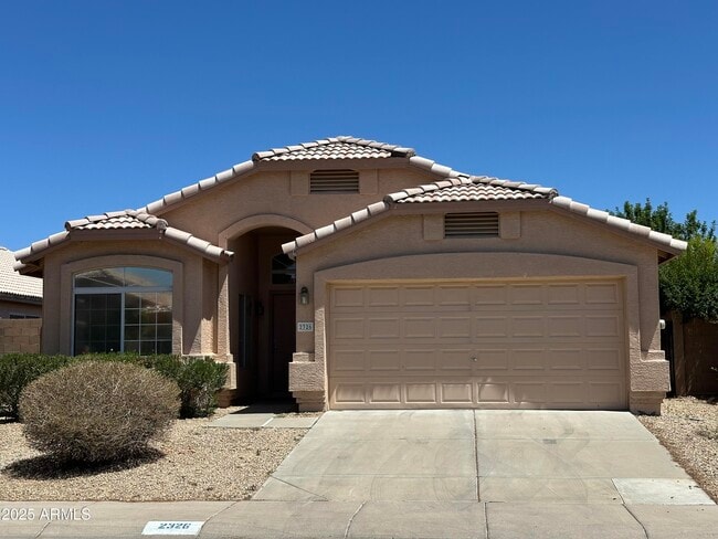 Photo - 2326 E Aire Libre Ave Casa
