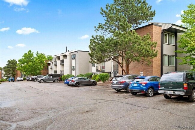 1400 Golden Cir Unit 306