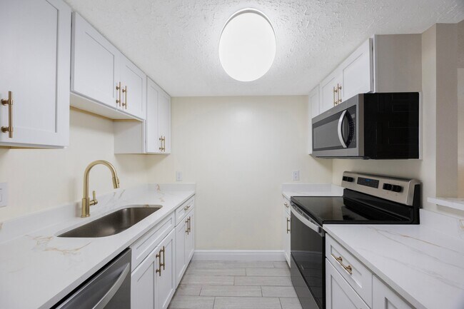 3111 W Horatio St Unidad 205