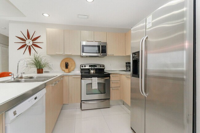 Photo - 1700 SW 2nd Ave Unit ID1272360P