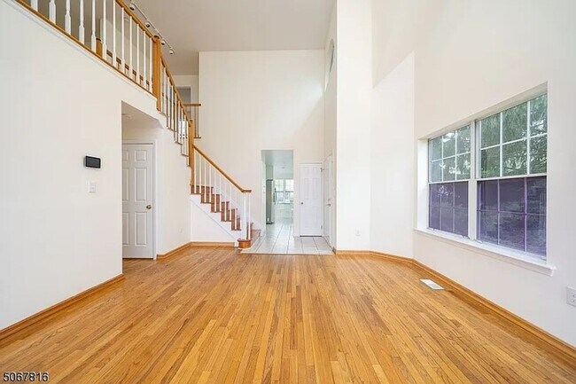 Photo - 2301 Vroom Dr