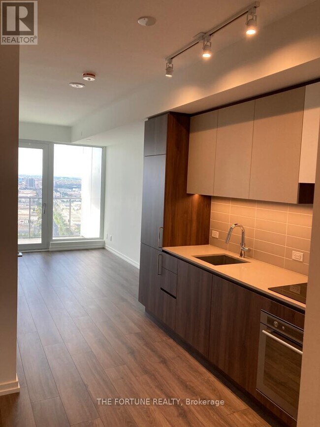 Photo - 7890 Jane St Unit 4707