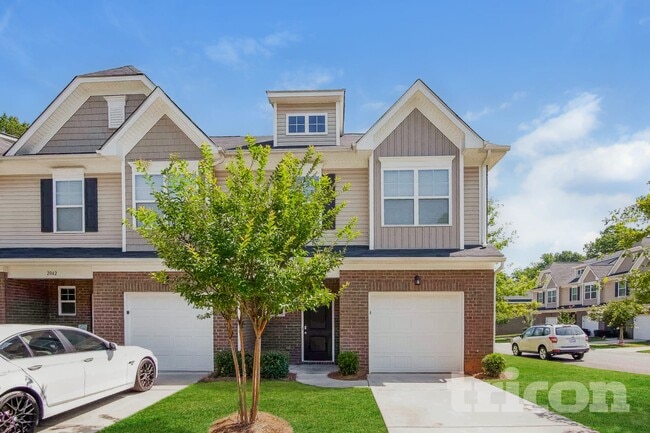 Building Photo - 2046 Aragon Lane