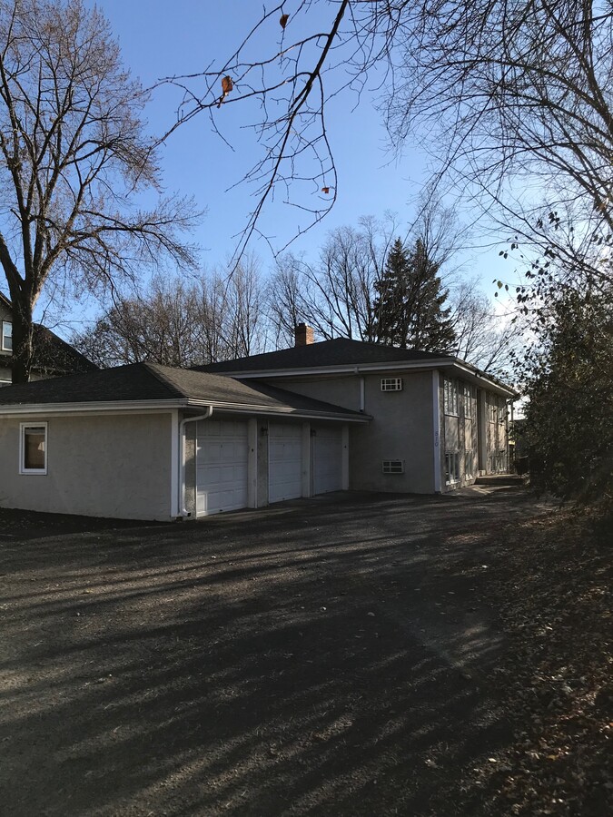 Photo - 510 Wayzata Blvd E Unit 1