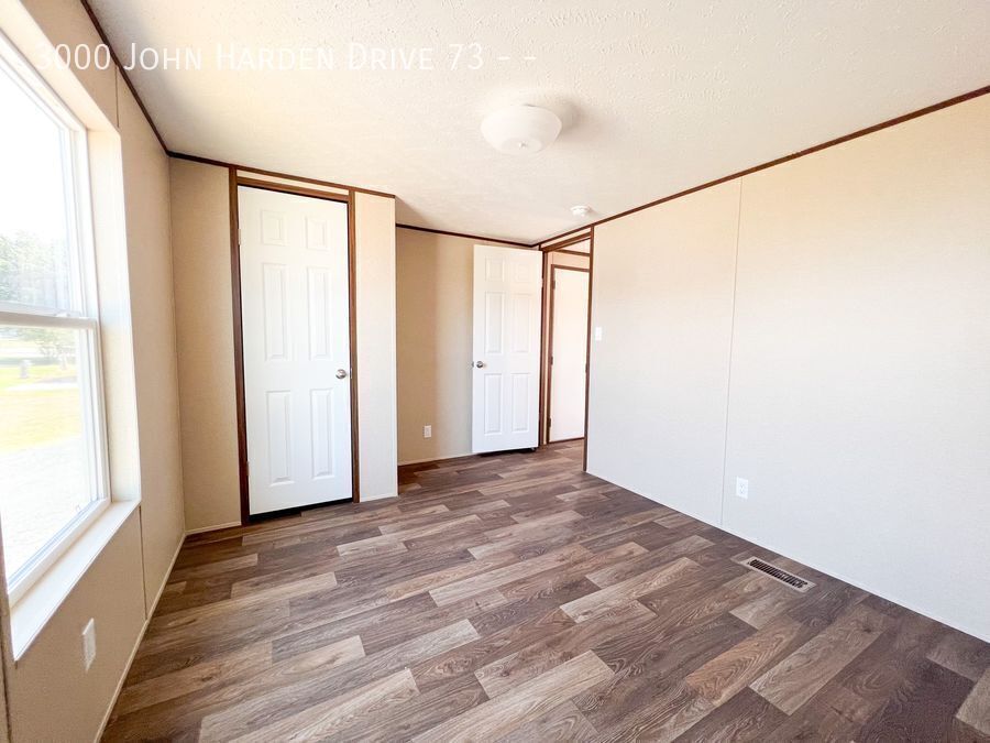 Photo - 3000 John Harden Dr