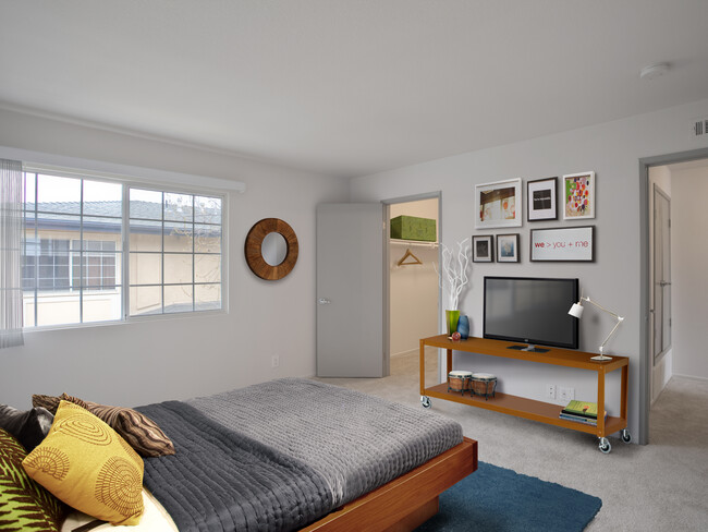 Townhome Bedroom - AVA Newport Apartments