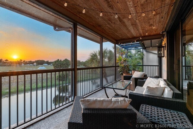 Building Photo - 2785 Polo Island Dr Unit J301 Penthouse