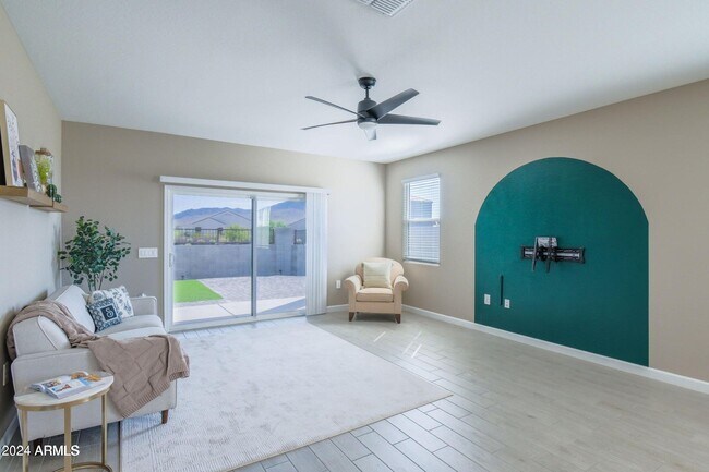 Photo - 10619 S 54th Dr