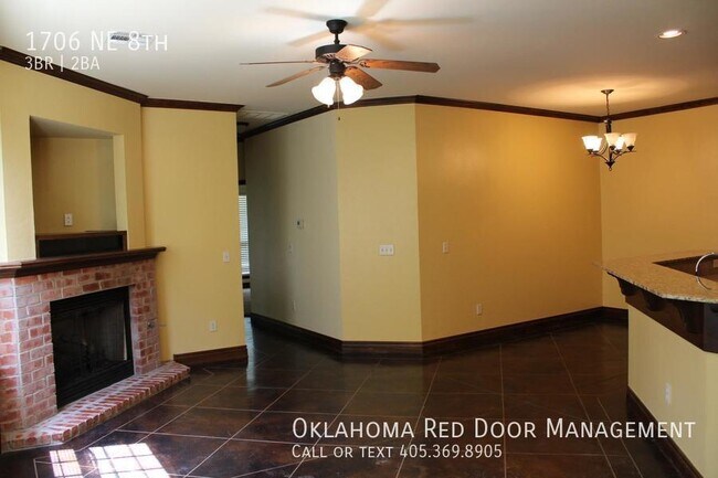 Photo - 1706 NE 8th-