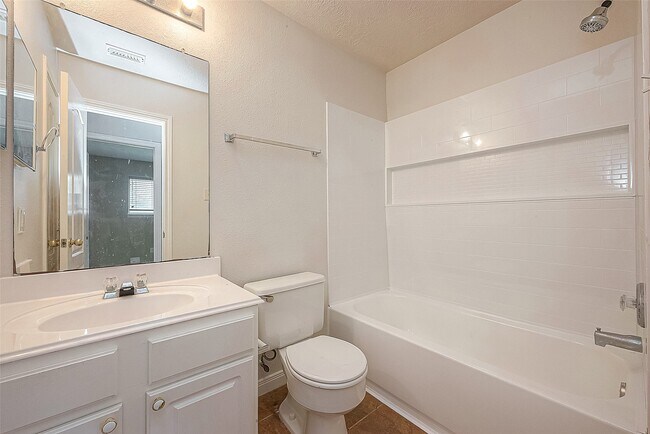 Photo - 5407 Rushstone Ln