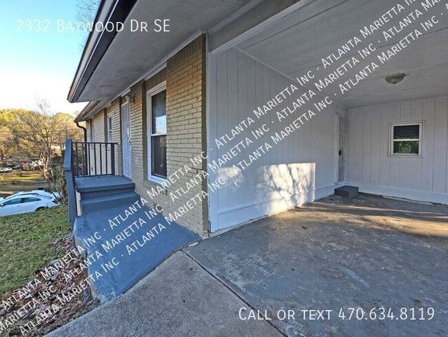 Photo - 2332 Baywood Dr SE