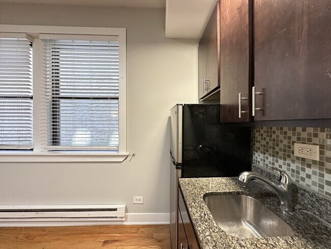 Photo - 4552 N Damen Ave Unit J01W