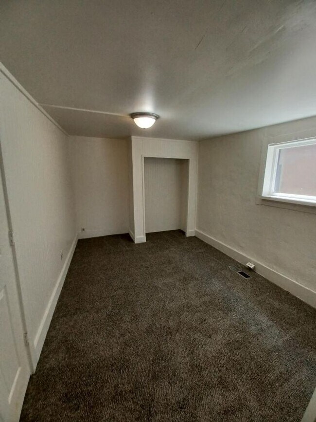 Photo - 263 N 1st W St Unit 261 N 100 W