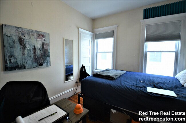 Photo - 67 Washburn Ave