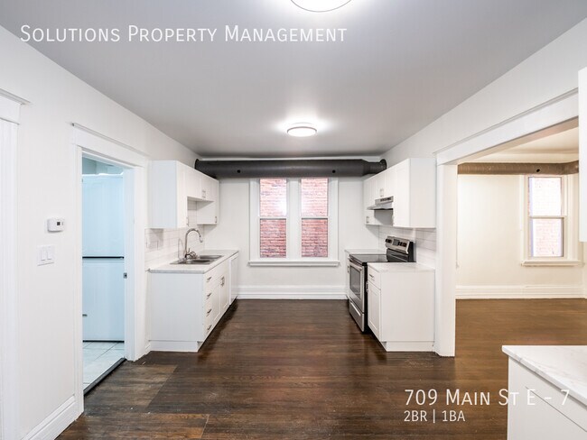 Photo - **Newly Renovated 2 Bedroom Unit** Unité 7