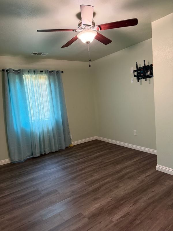 2026 Lohengrin St Unit 2 bed ,2 bath spacious ADU in quiet area