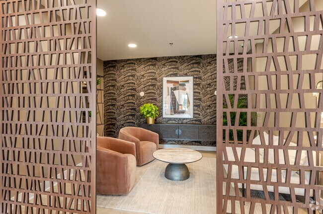 Clubhouse & Resident Lounge