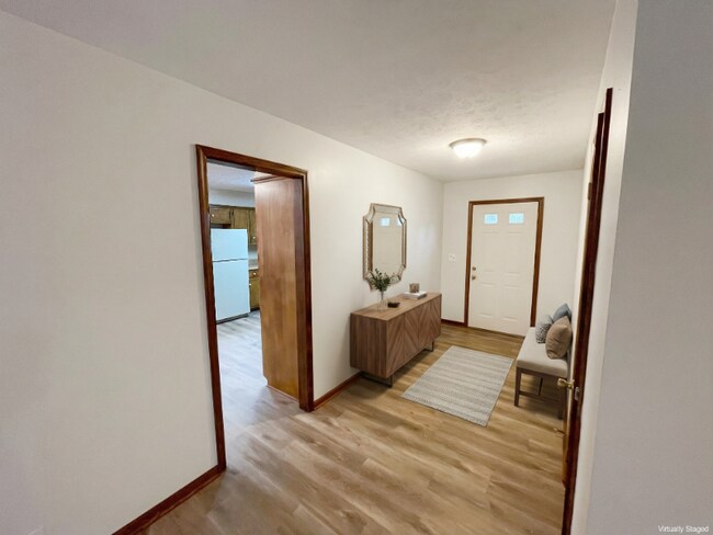 Photo - 691 Kirkus Dr SE