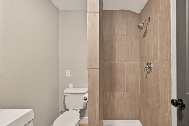 Photo - 5711 Brady St Unit 4