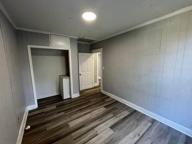 Photo - 109 5th Ave NW