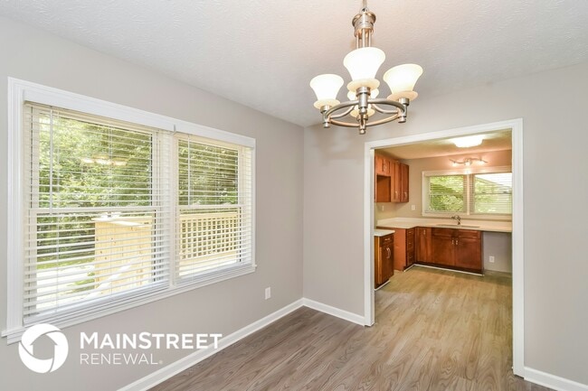Photo - 4705 Jaybird Ln SW