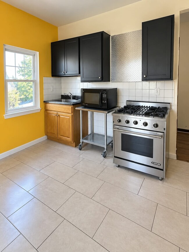 Photo - 47 Charles St Unit Apt 1