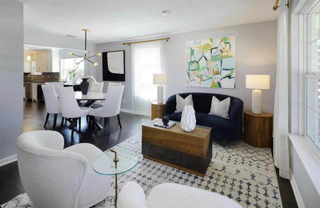 Building Photo - 10282 Vinemont St