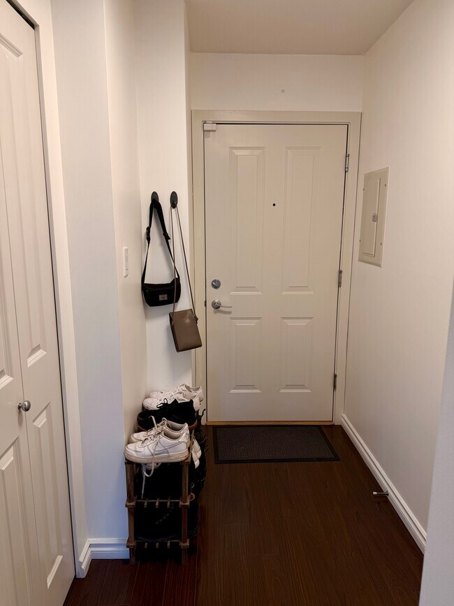 Photo - 3588 Crowley Dr Unit 213