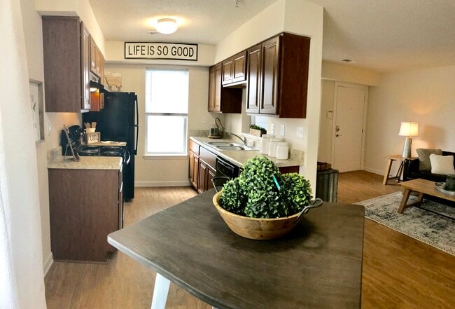 Photo - Starling Village