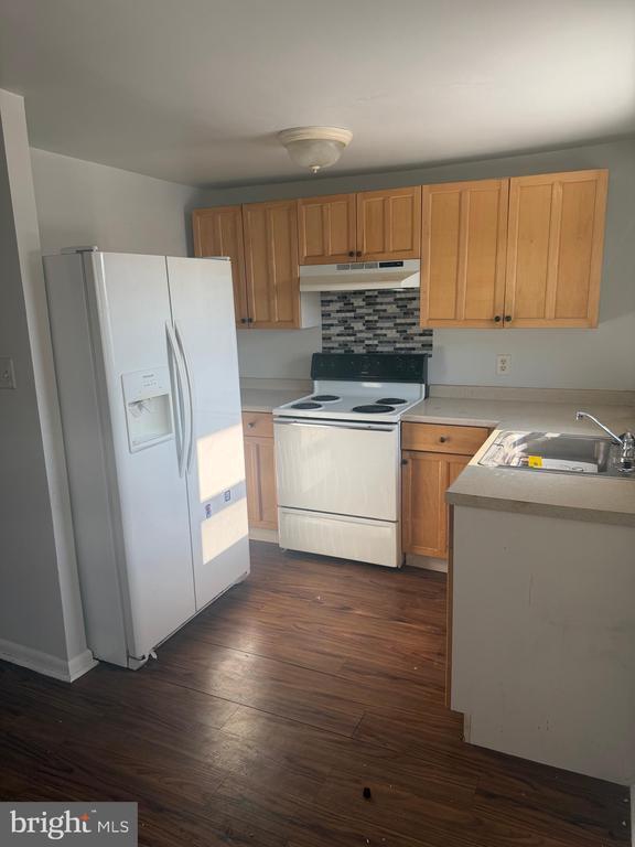 Photo - 3531 W 13th St