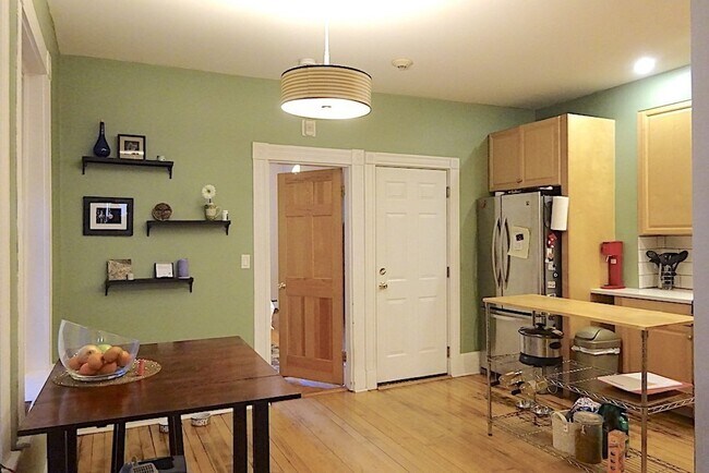 Photo - 1228 Cambridge St Unit 1