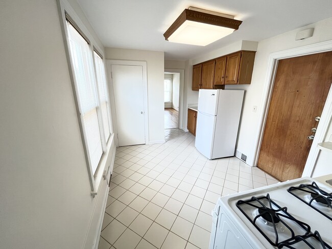 Photo - 1310 Wilmette Ave Unit 2E