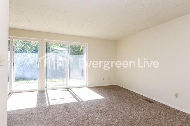 Photo - 7761 Mt Hood