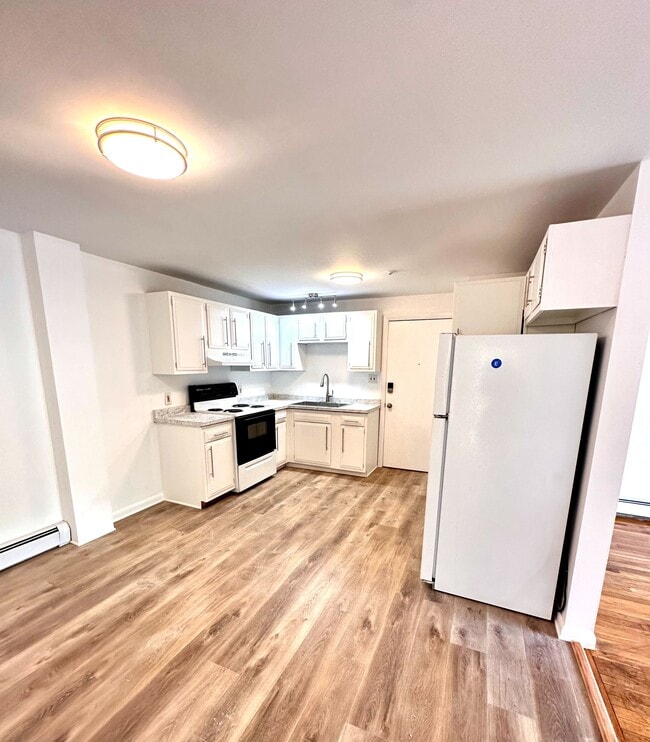 Photo - 147 State St Unit 7
