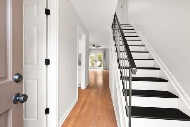 Photo - 2116 Hobbs Rd Unit K2