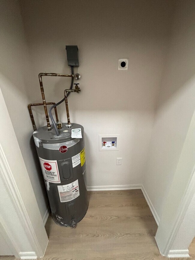 Photo - Great Location!