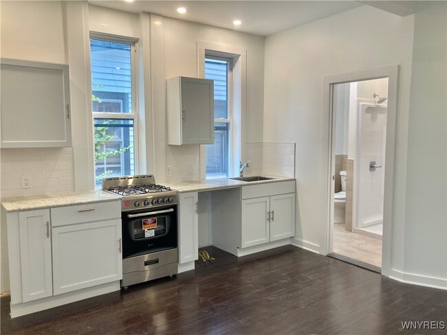 Photo - 58 Trinity Pl