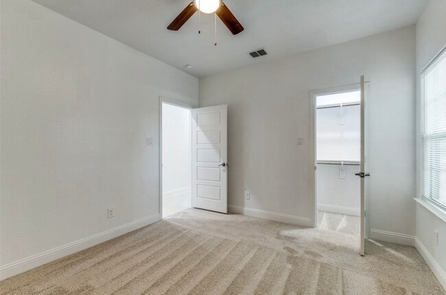 Photo - 1945 Portland Ave