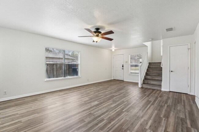 Photo - 16216 Ike Ln