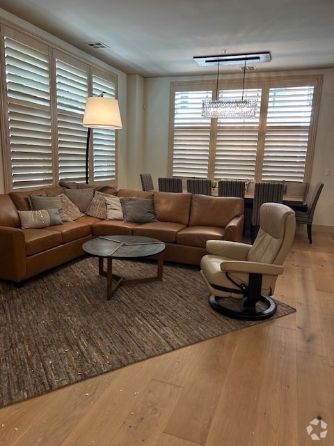 Living Room - 821 NW 11th Ave Unit NW Ptld Pearl District Rental