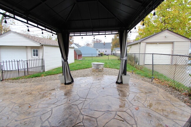 29165 Oakdale Rd