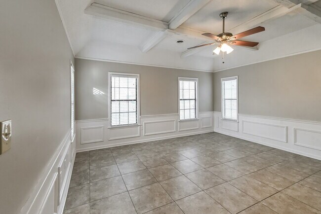 Photo - 5100 Barkshire Dr